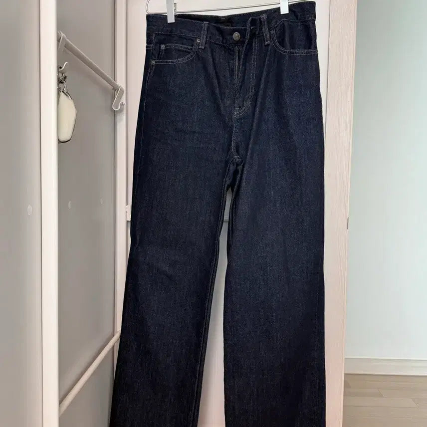 [BUNJANG] Uniqlo Wide Straight Raw Denim Jeans / 유니클로 와이드 스트테이트 생지 데님 26