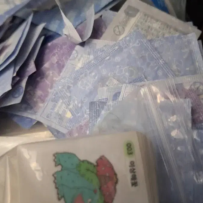 [BUNJANG] Pokemon Bread Ttibuseel Random Sale / 포켓몬빵 띠부씰미개봉  랜덤 판매