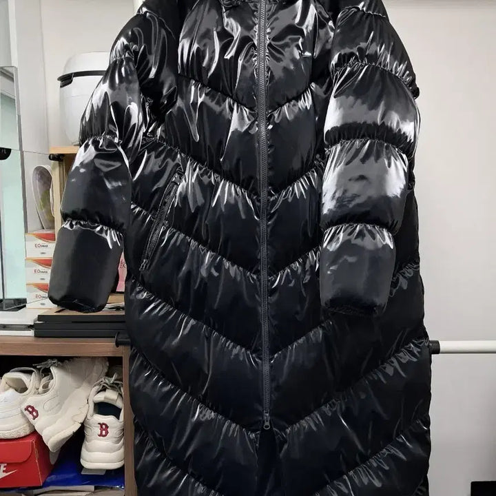 [BUNJANG] Nike THERMA-FIT Long Padded Jacket / 블랙 광택 롱 패딩 점퍼 나이키 공용 THERMA-FIT 롱패딩 블랙