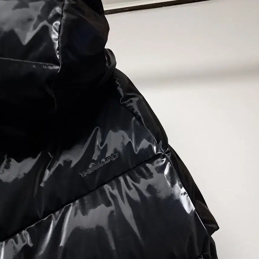 [BUNJANG] Nike THERMA-FIT Long Padded Jacket / 블랙 광택 롱 패딩 점퍼 나이키 공용 THERMA-FIT 롱패딩 블랙