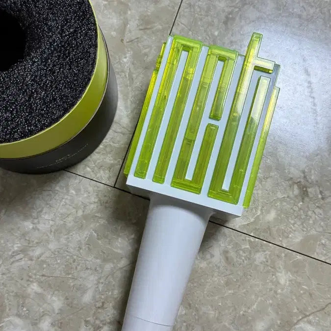 [BUNJANG] NCT Official Lightstick Ver. 1 / 엔시티 응원봉 구 버전 믐뭔봄