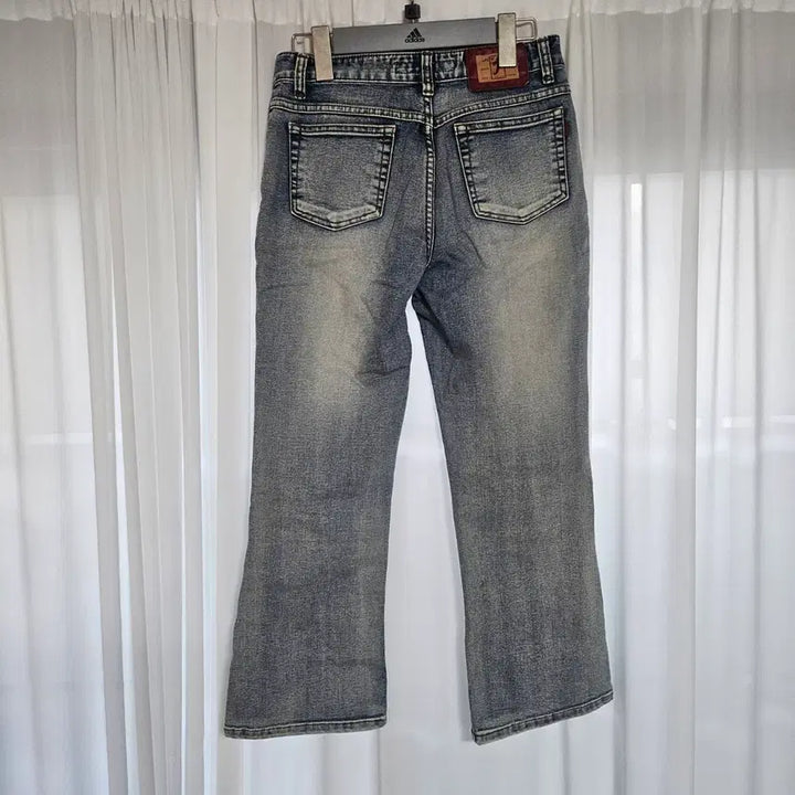 [BUNJANG] Embroidered Butterfly Bootcut Jeans / 나비 자수 부츠컷 청바지