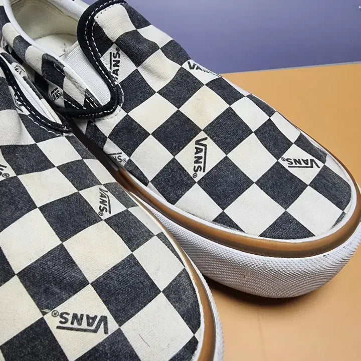 [BUNJANG] Vans Checkerboard Slip-on Black/White Sneakers / 반스 체커보드 250 슬립온 블랙/화이트
