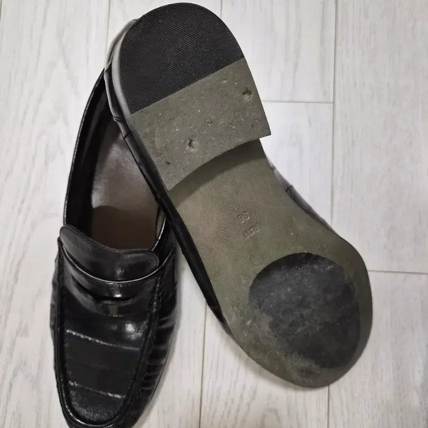 [BUNJANG] R2W Monsanto Loafer / R2W 몬산토 로퍼(26년 생산)