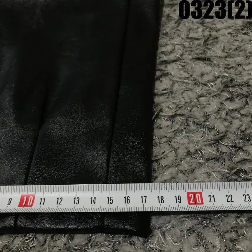 [BUNJANG] Black Leather Baggy Pants L / 블랙 레더 배기 팬츠 L