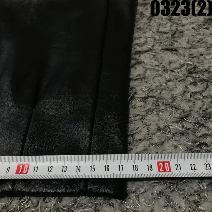 [BUNJANG] Black Leather Baggy Pants L / 블랙 레더 배기 팬츠 L