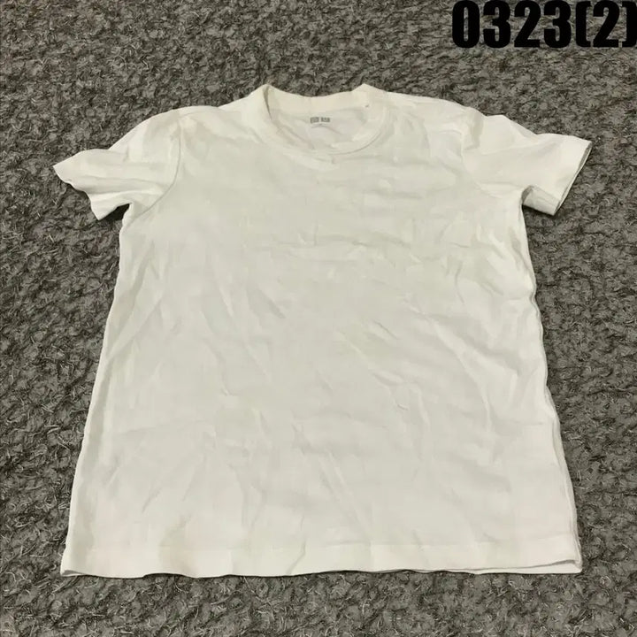 [BUNJANG] Uniqlo White Short Sleeve T-shirt (M) / 유니클로 화이트 반팔 티셔츠 m