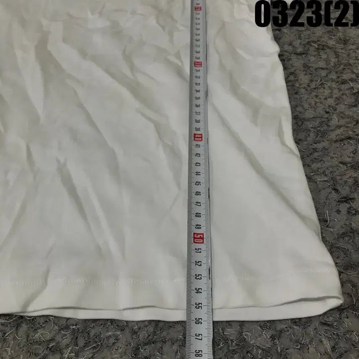 [BUNJANG] Uniqlo White Short Sleeve T-shirt (M) / 유니클로 화이트 반팔 티셔츠 m