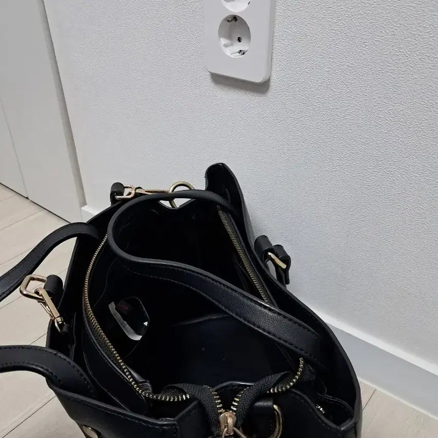 [BUNJANG] Black Crossbody/Tote Bag / 블랙 토트백 숄더백 크로스백 가방블랙 크로스/토트백