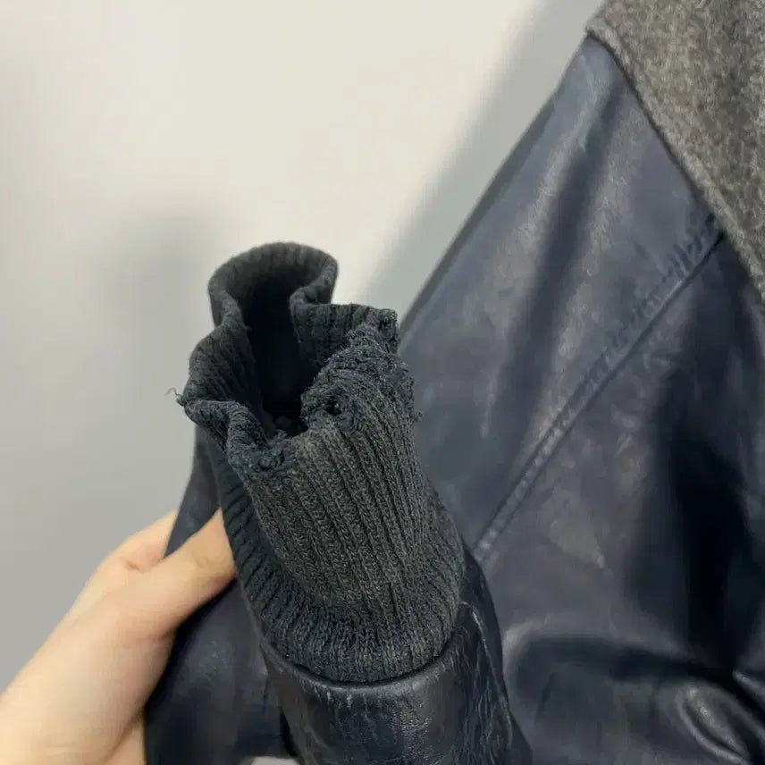 [BUNJANG] Reebok 90s Old School Leather Wool Varsity Jacket / 리복 90s 올드스쿨 레더 모직 배색 바시티 자켓 H2246