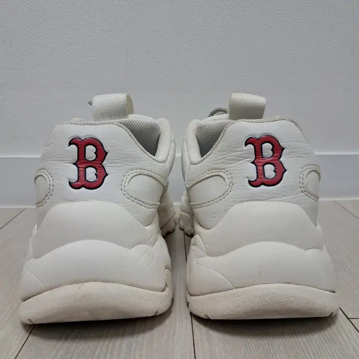 [BUNJANG] MLB Boston Chunky Sneakers / MLB 화이트 어글리 스니커즈 운동화 MLB Boston 청키 운동화 2