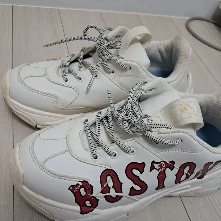 [BUNJANG] MLB Boston Chunky Sneakers / MLB 화이트 어글리 스니커즈 운동화 MLB Boston 청키 운동화 2