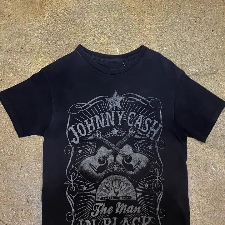 [BUNJANG] Vintage Johnny Cash Printed T-shirt / 미국 빈티지 락 조니캐쉬 프린팅 티 락티셔츠 반팔티