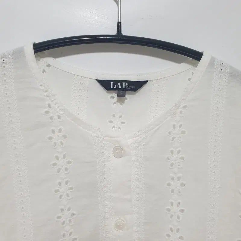 [BUNJANG] LAP Punching Blouse S / LAP 펀칭 블라우스 S_S0239