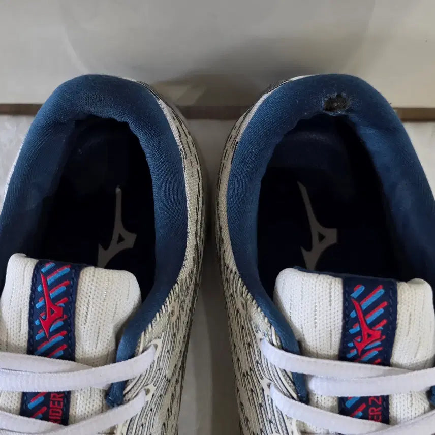 [BUNJANG] Mizuno Wave Rider 26 Carbon Plate Running Shoes / [255] 미즈노w 웨이브라이더26 화이트네이비 카본플레이트ㅡ단종매물
