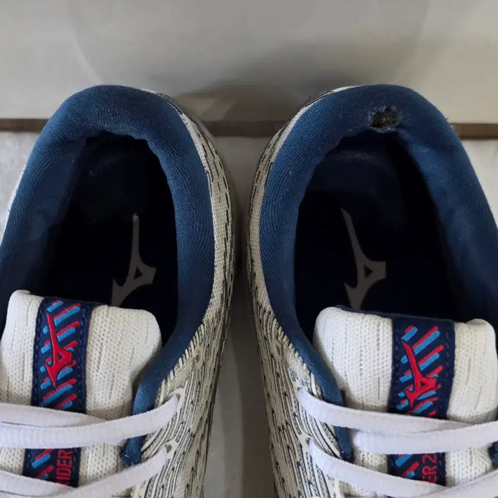 [BUNJANG] Mizuno Wave Rider 26 Carbon Plate Running Shoes / [255] 미즈노w 웨이브라이더26 화이트네이비 카본플레이트ㅡ단종매물