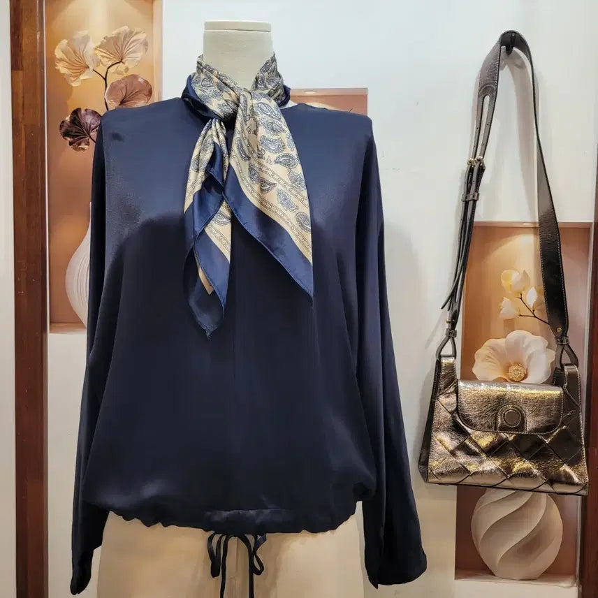 [BUNJANG] ZARA Silky Navy Blouse / 자라 ZARA 실키 네이비 블라우스
