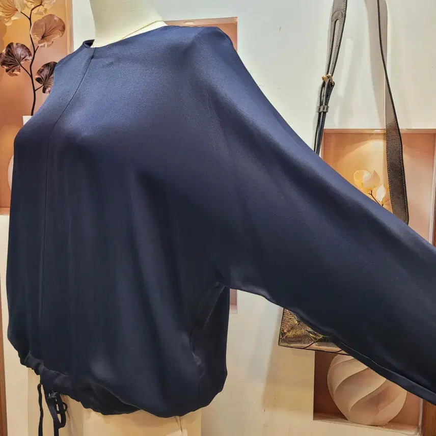 [BUNJANG] ZARA Silky Navy Blouse / 자라 ZARA 실키 네이비 블라우스