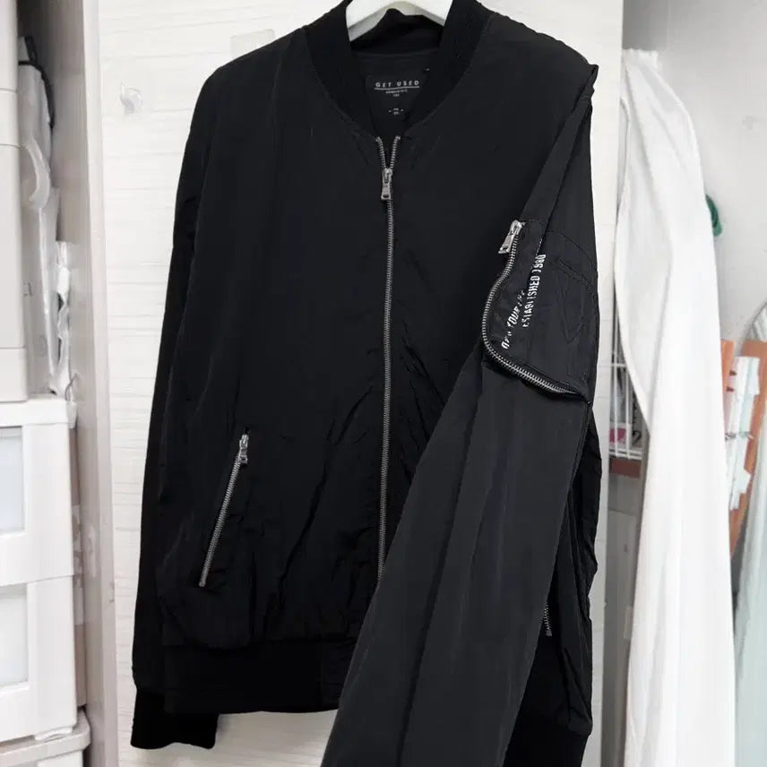 [SOLD OUT] 겟유즈드 바스락 경량 항공점퍼 바람막이