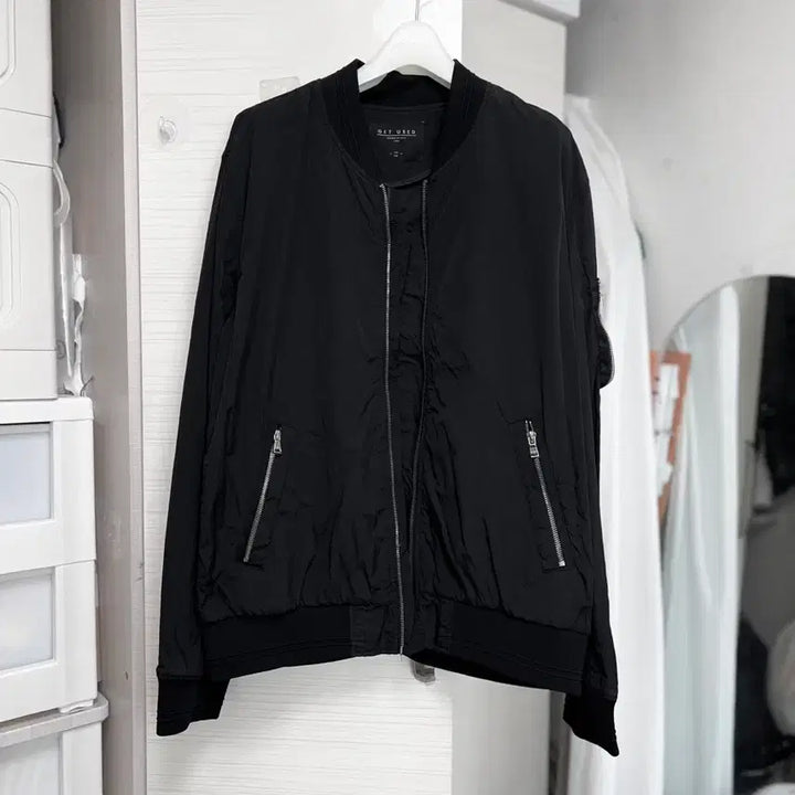 [SOLD OUT] 겟유즈드 바스락 경량 항공점퍼 바람막이
