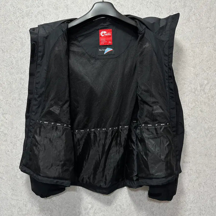 [SOLD OUT] 105 네파 여자 바람막이 자켓