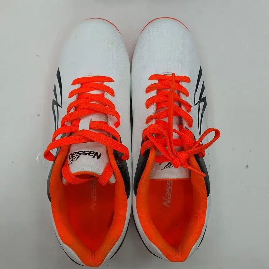 [BUNJANG] Nassau Dribble Master Futsal Shoes (White/Orange) 265mm / 낫소 드리블 마스터 풋살화 (화이트/오렌지) 265mm