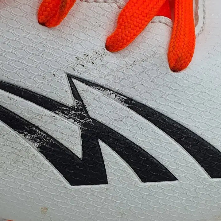 [BUNJANG] Nassau Dribble Master Futsal Shoes (White/Orange) 265mm / 낫소 드리블 마스터 풋살화 (화이트/오렌지) 265mm