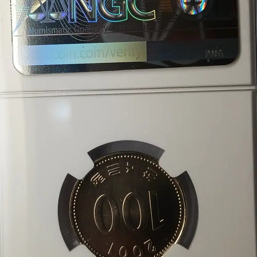 [BUNJANG] Bank of Korea 2001 100 Won Coin / 한국은행  2001년  100원  고등급  *  NGC MS 68 *