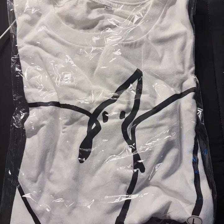 [SOLD OUT] 세카이노 오와리 티셔츠판매합니다