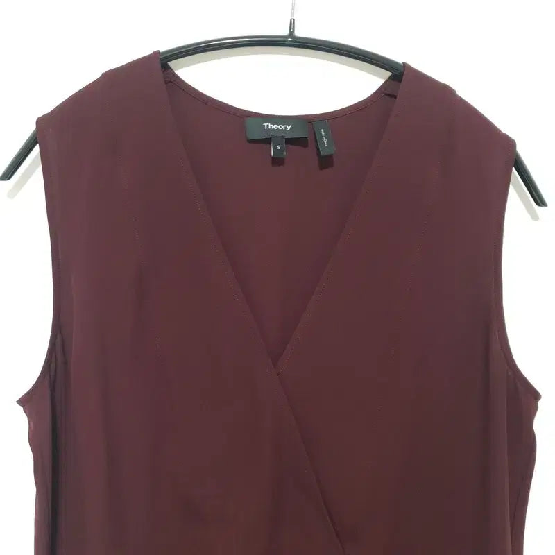 [BUNJANG] Theory V-Neck Sleeveless Silk Blouse / 띠어리 브이넥 민소매 실크 블라우스 S_S0242