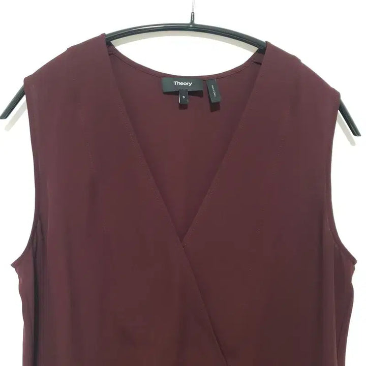 [BUNJANG] Theory V-Neck Sleeveless Silk Blouse / 띠어리 브이넥 민소매 실크 블라우스 S_S0242