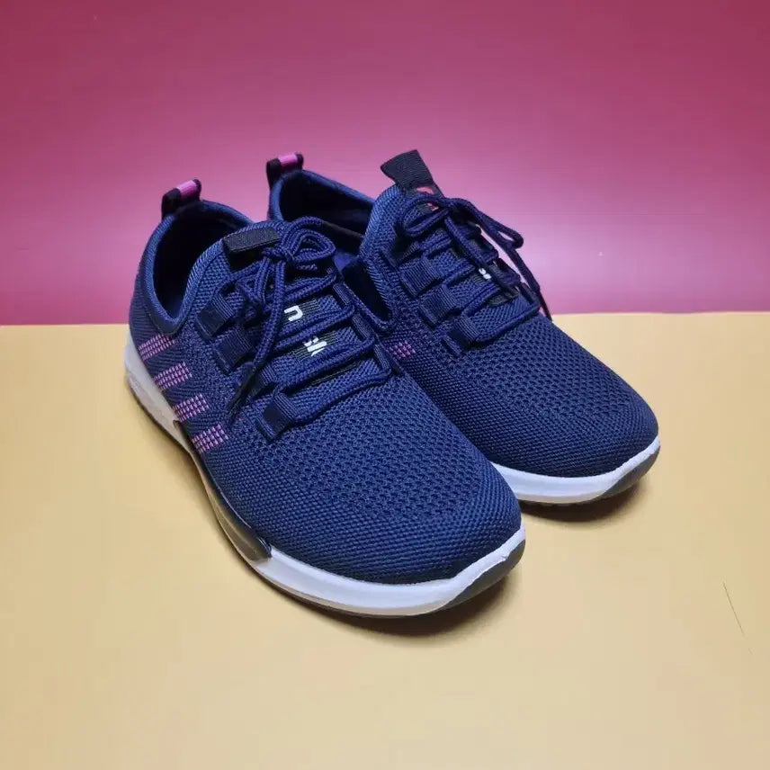[BUNJANG] Navy/Pink 240 Mesh Sneakers / 네이비/핑크색 240 운동화 메쉬 스니커즈