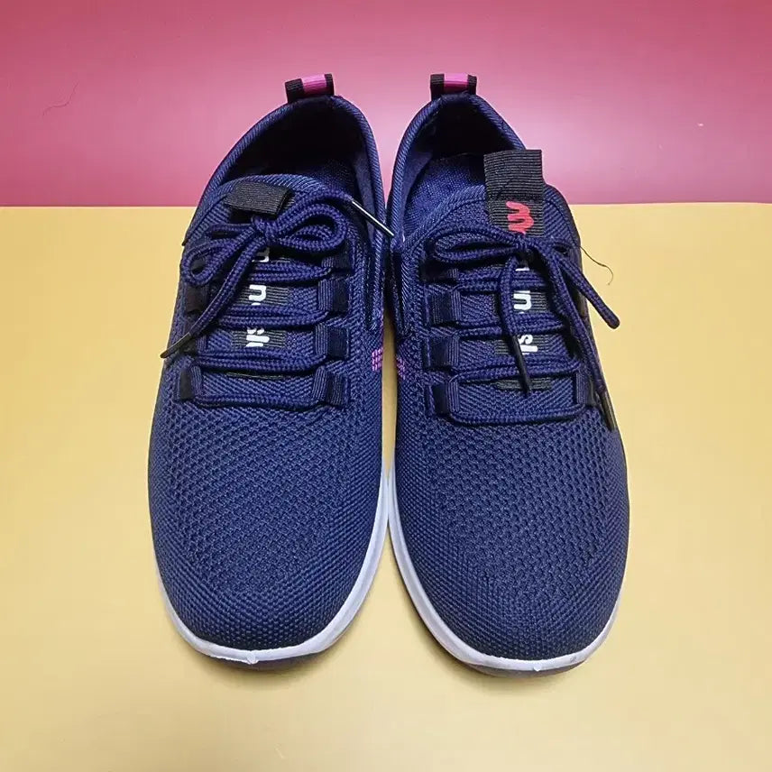 [BUNJANG] Navy/Pink 240 Mesh Sneakers / 네이비/핑크색 240 운동화 메쉬 스니커즈