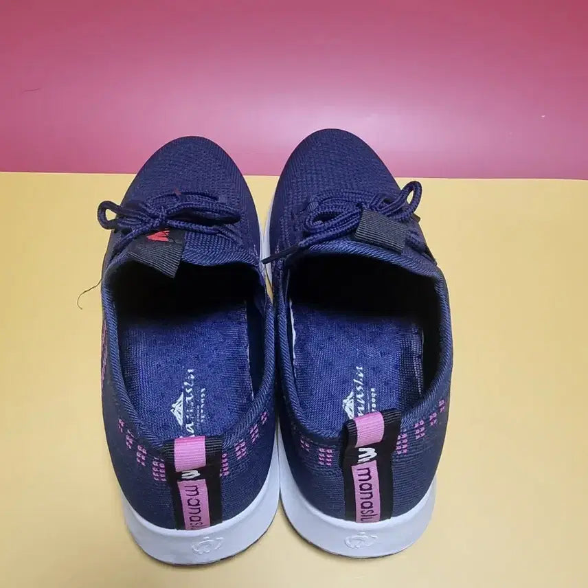 [BUNJANG] Navy/Pink 240 Mesh Sneakers / 네이비/핑크색 240 운동화 메쉬 스니커즈