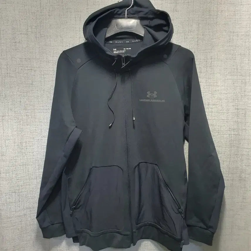 [BUNJANG] Under Armour Rush Black Hoodie Zip-up XL / 언더아머 러쉬 블랙 후드집업 XL
