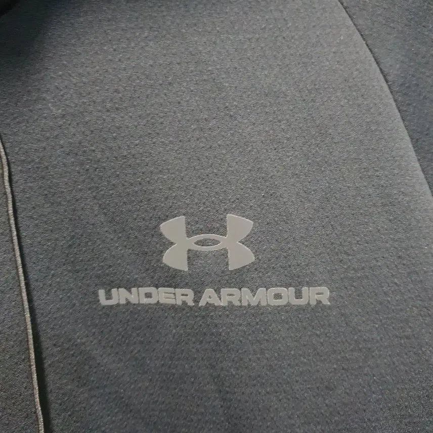 [BUNJANG] Under Armour Rush Black Hoodie Zip-up XL / 언더아머 러쉬 블랙 후드집업 XL