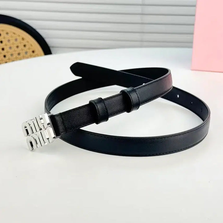 [SOLD OUT] 미우미우 여성 벨트 로고 버클 가죽 벨트 사이즈 80 폭 2.0cm