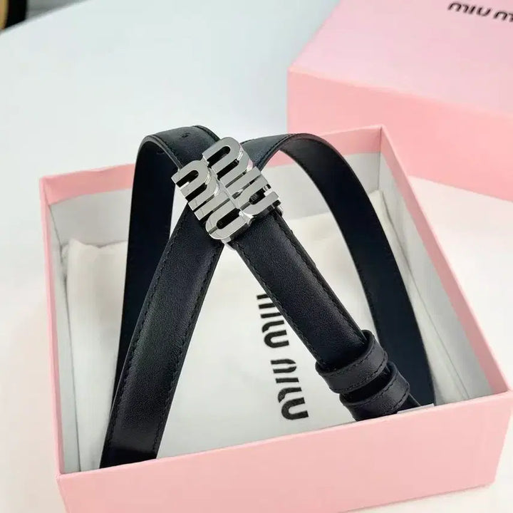 [SOLD OUT] 미우미우 여성 벨트 로고 버클 가죽 벨트 사이즈 80 폭 2.0cm