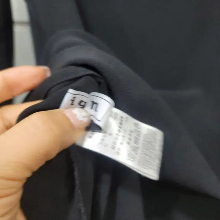[BUNJANG] Izzat Collection Black Blouse / 