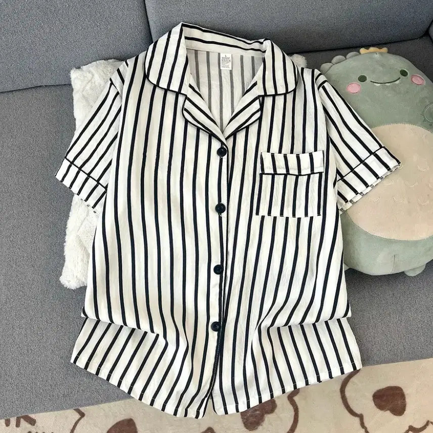 [BUNJANG] Striped Short-Sleeve Pajama Set / 스트라이프 반팔 잠옷 세트