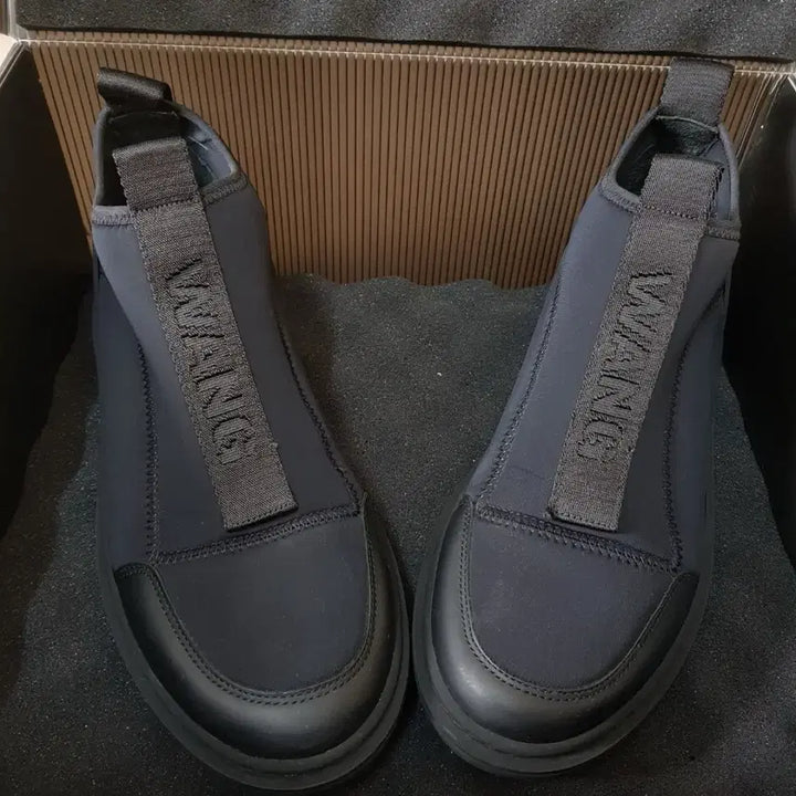 [BUNJANG] H&amp;M x Alexander Wang Black Sneakers / h&amp;m x Alexander Wang 알렉산더왕 블랙 스니커즈