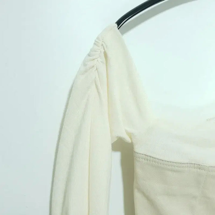 [BUNJANG] Unbranded Ruffled One-Shoulder Crop Top / 셔링 원숄더 핑거홀 배색 크롭 티 S_M0135