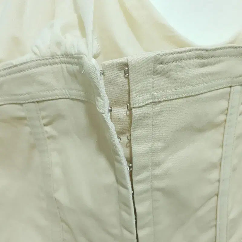 [BUNJANG] Unbranded Ruffled One-Shoulder Crop Top / 셔링 원숄더 핑거홀 배색 크롭 티 S_M0135