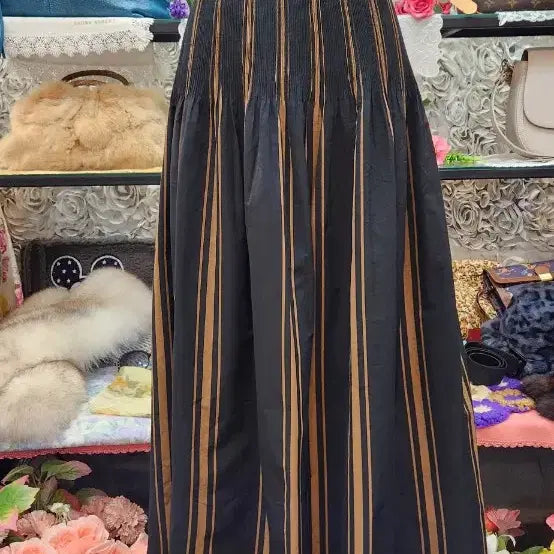 [BUNJANG] SIMPLICITE Reversible Maxi Long Skirt and Top Dress / SIMPLICITE 양면 맥시 롱스커트 겸 탑원피스(FREE)