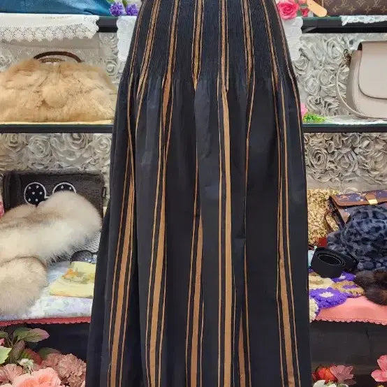 [BUNJANG] SIMPLICITE Reversible Maxi Long Skirt and Top Dress / SIMPLICITE 양면 맥시 롱스커트 겸 탑원피스(FREE)