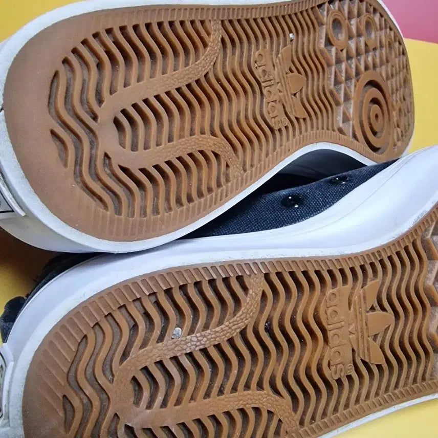 [BUNJANG] Adidas Nizza Black Sneakers / 아디다스 245 Nizza 니짜 블랙 스니커즈