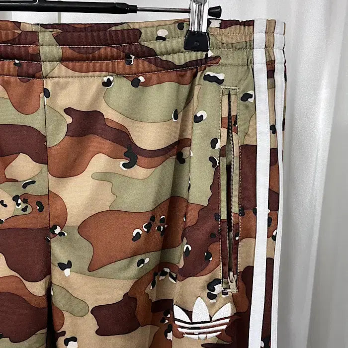 [BUNJANG] Adidas Firebird Camouflage Track Pants / 아디다스 파이어버드 카모플라쥬 트랙 팬츠