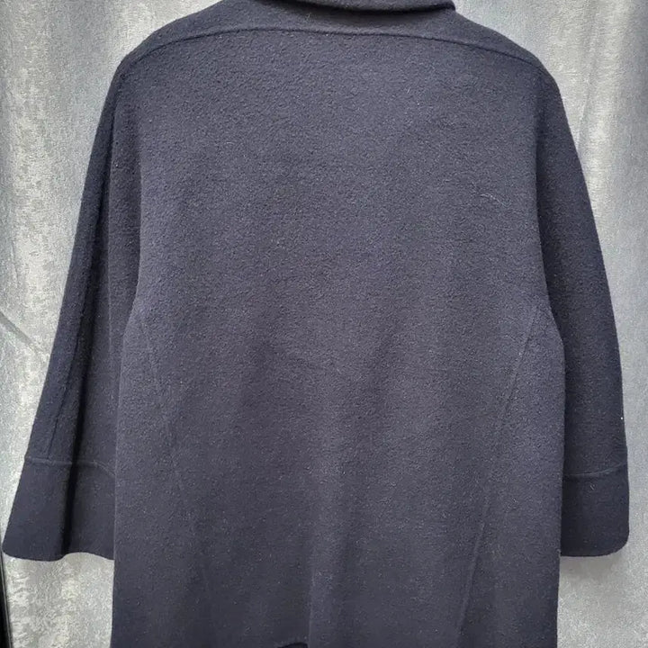 [SOLD OUT] BCBG 앙고라 혼방 네이비 루즈핏 하프 코트