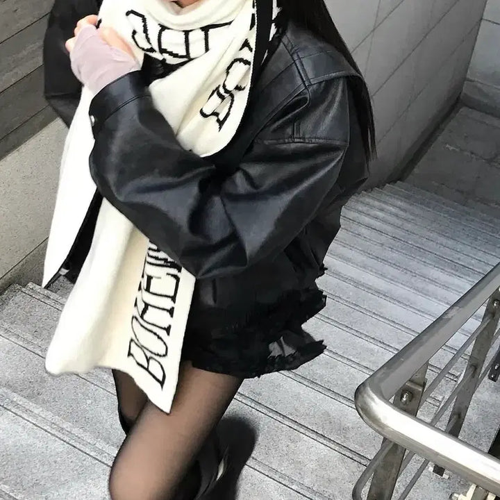 [BUNJANG] Bohemian Seoul Jacquard Knit Muffler Black &amp; Ivory / 보헤미안 서울 JACQUARD KINT MUFFLER BLACK&amp;IVOR