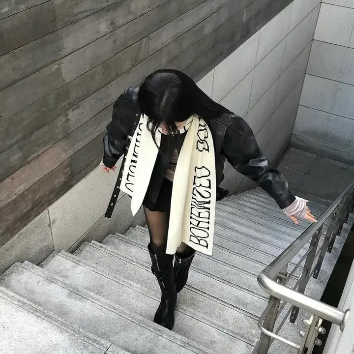 [BUNJANG] Bohemian Seoul Jacquard Knit Muffler Black &amp; Ivory / 보헤미안 서울 JACQUARD KINT MUFFLER BLACK&amp;IVOR